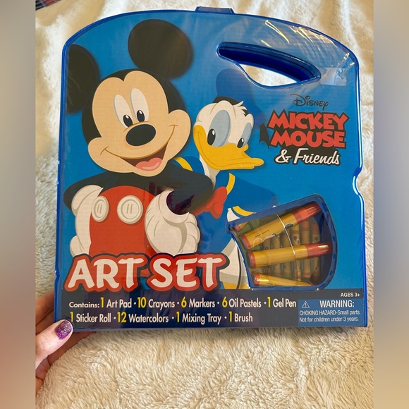 New Mickey Art Set - Picture 6 of 7